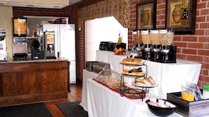 Free daily continental breakfast