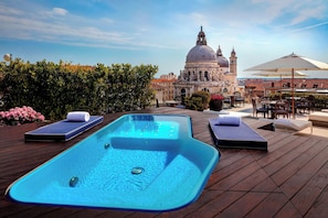 Grand Suite, 1 Bedroom, Non Smoking, Canal View | Pool