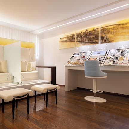 Couples treatment rooms, Turkish bath, body treatments, facials