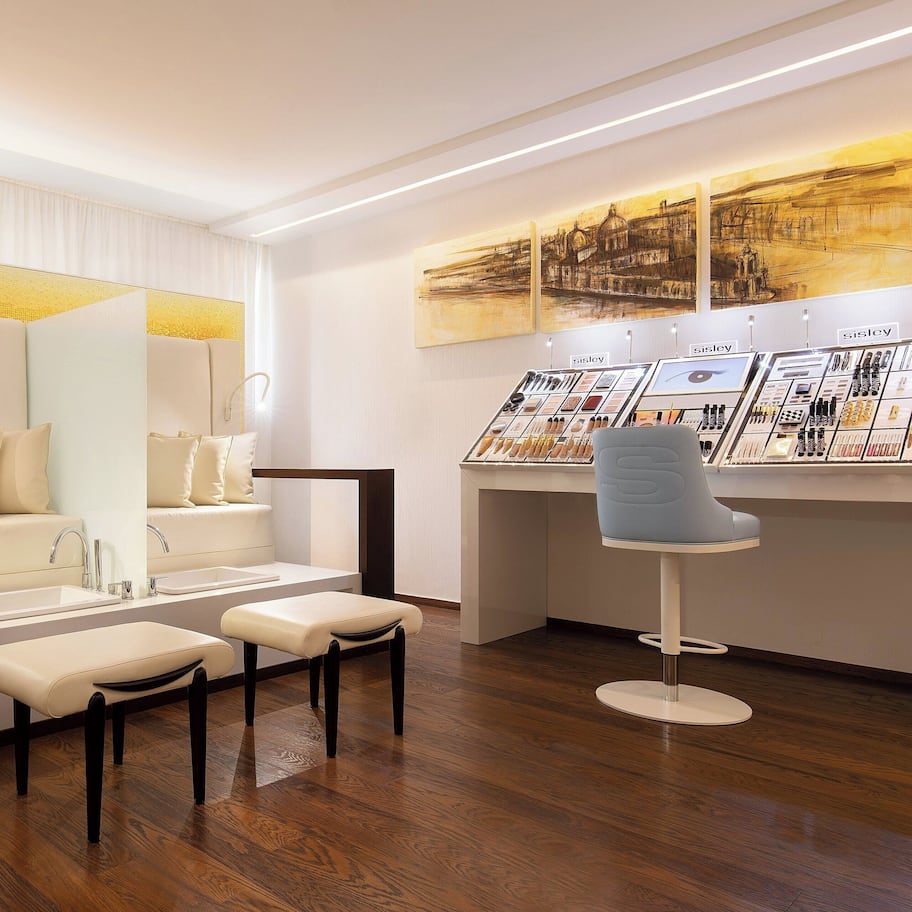 Couples treatment rooms, Turkish bath, body treatments, facials