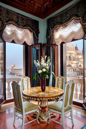Grand Suite, 1 Bedroom, Non Smoking, Canal View | Frette Italian sheets, premium bedding, minibar, in-room safe