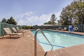 Seasonal outdoor pool