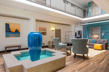 Lobby. Best Western San Marcos Inn