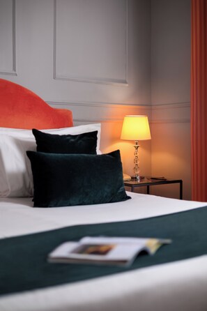 Comfort Double or Twin Room | Minibar, in-room safe, desk, free WiFi - Hotel Villa Carlotta (Florence)