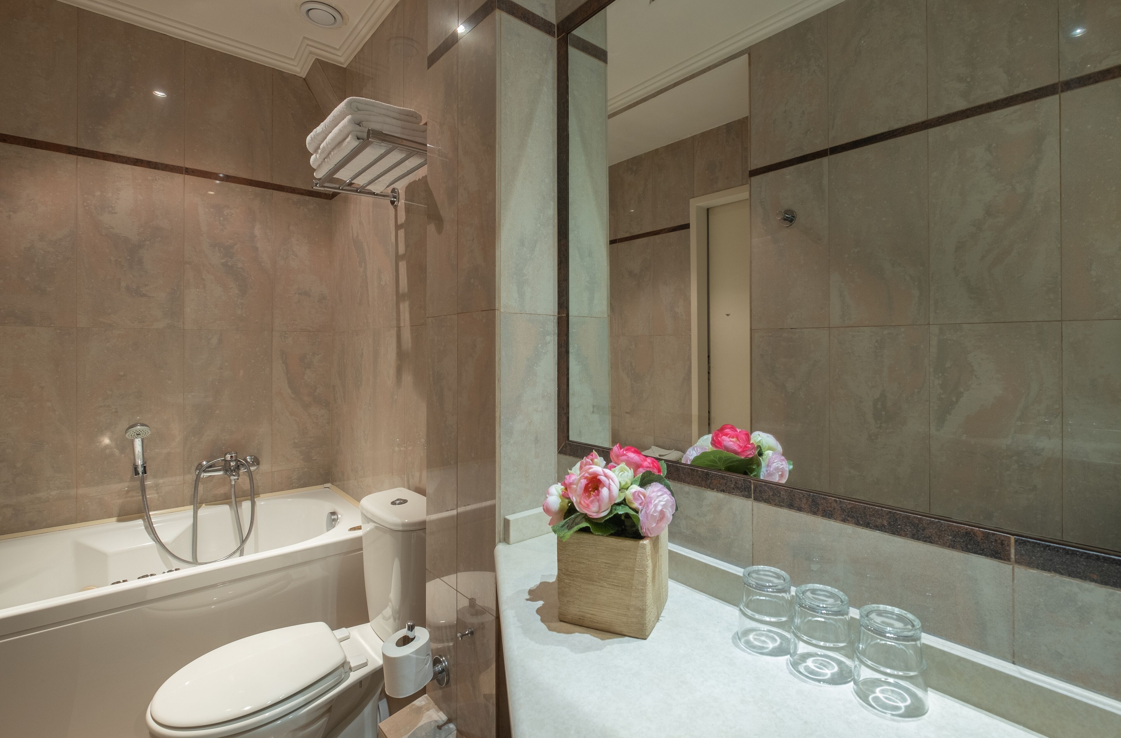 Photo - Hotel London