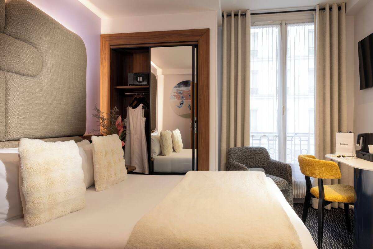 Classic Double Room