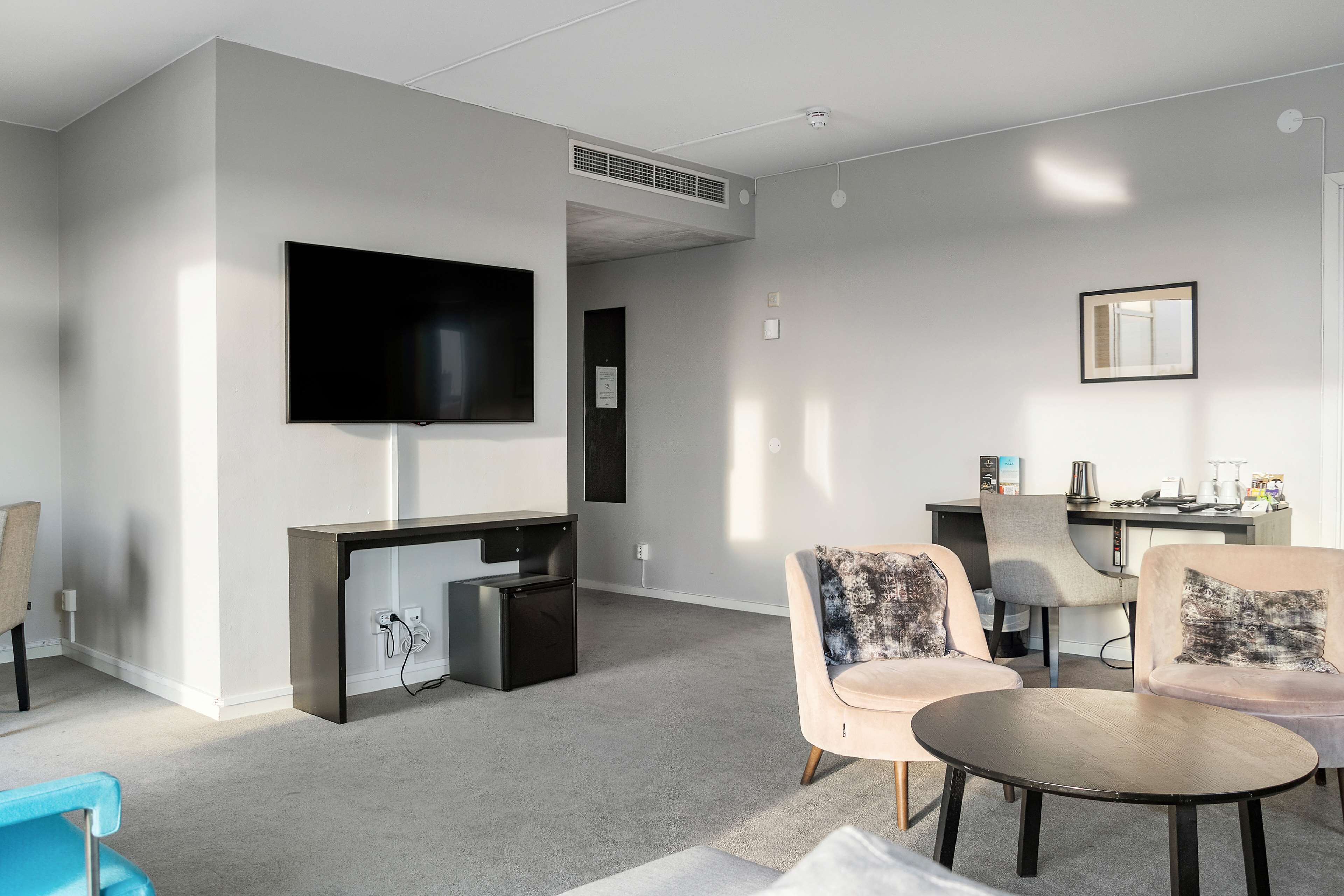 1 bedroom, hypo-allergenic bedding, in-room safe, individually furnished