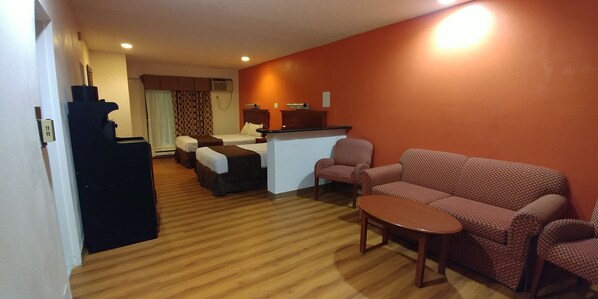 Deluxe Suite, 2 Double Beds, Non Smoking, Refrigerator & Microwave