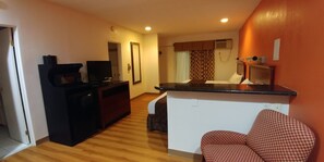 Deluxe Suite, 2 Double Beds, Non Smoking, Refrigerator & Microwave