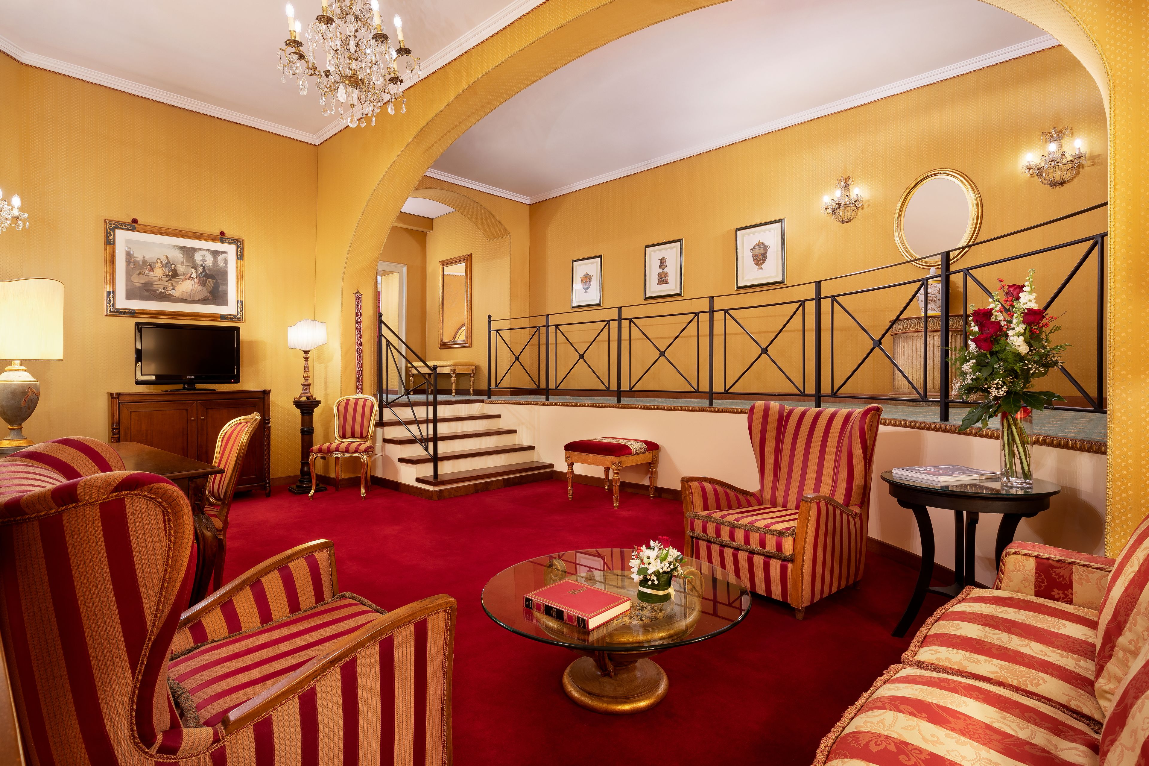 minibar, in-room safe, individually decorated, individually furnished