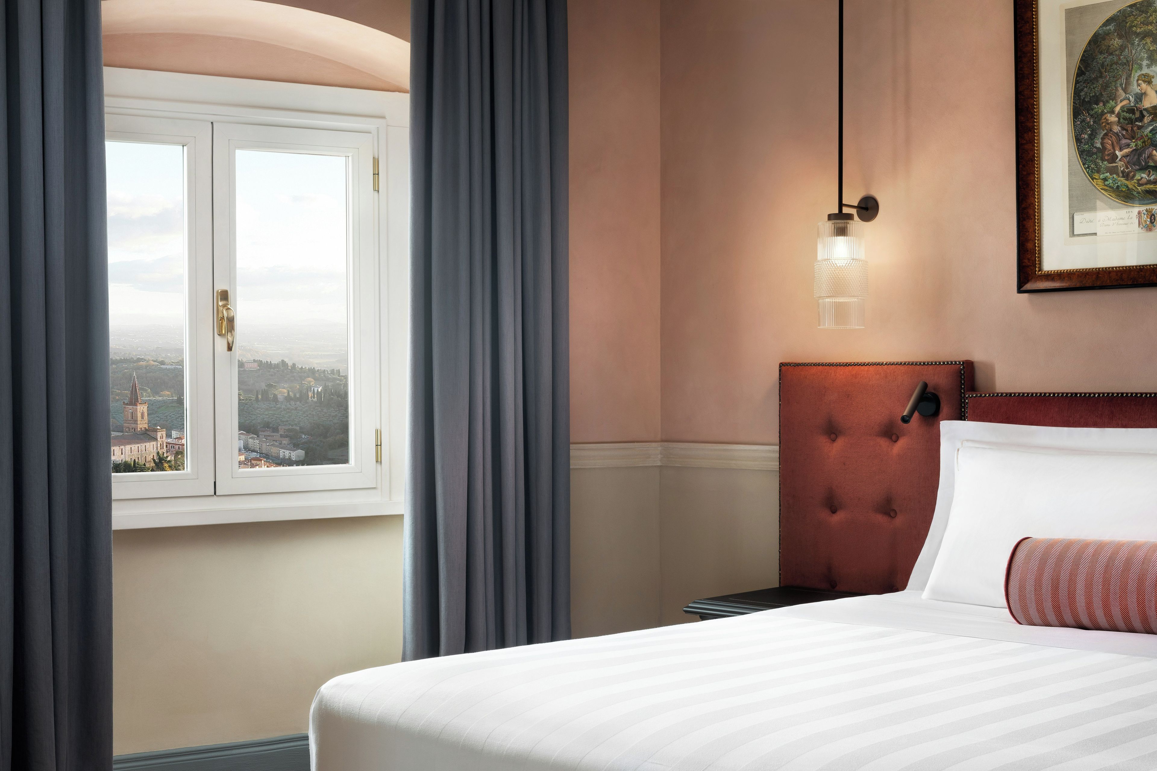 Camera Superior con letto matrimoniale o 2 letti singoli | Minibar, una cassaforte in camera, una scrivania, insonorizzazione