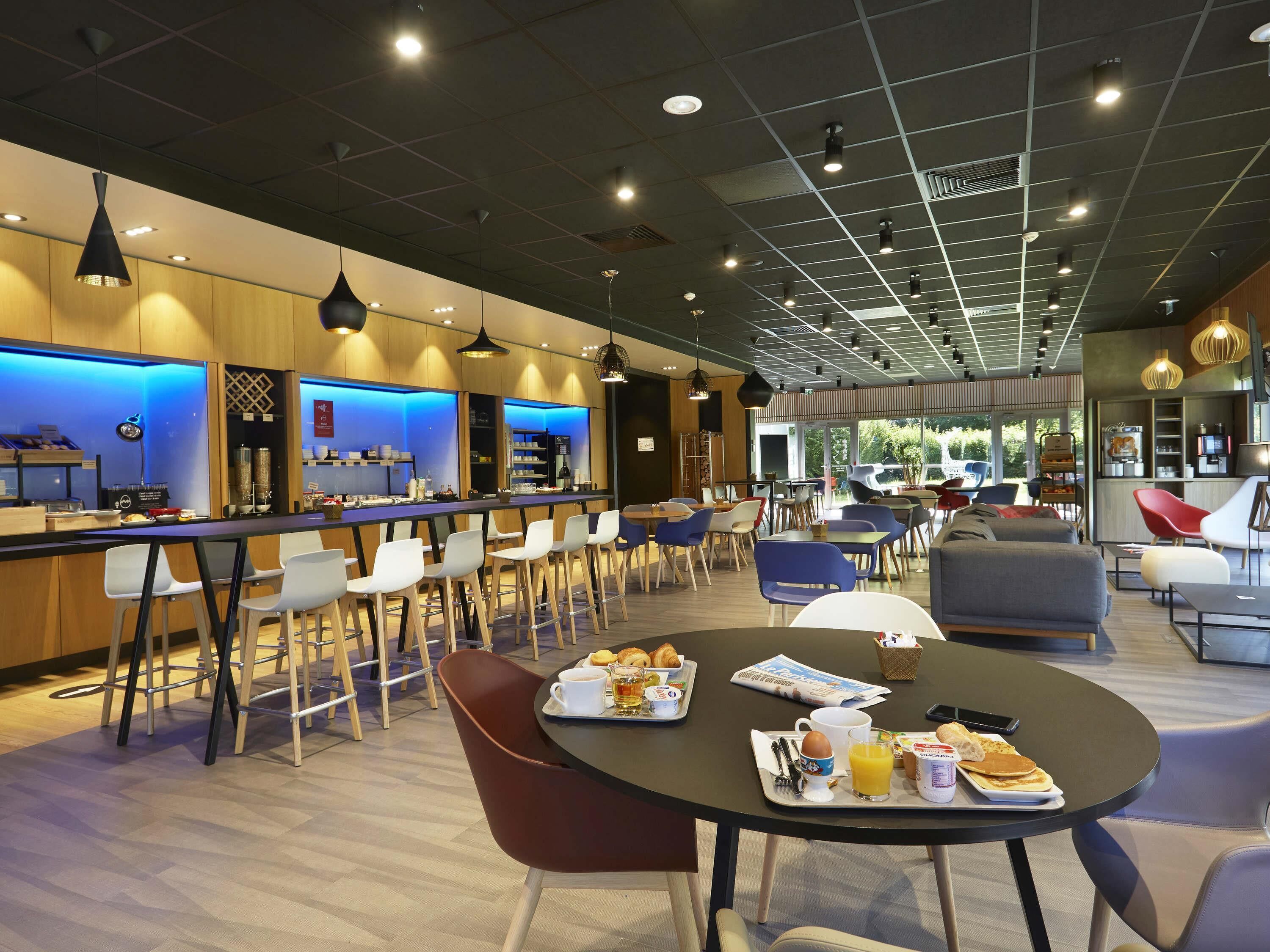 Daily buffet breakfast (EUR 13.90 per person)