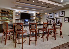 Bar (en el alojamiento)