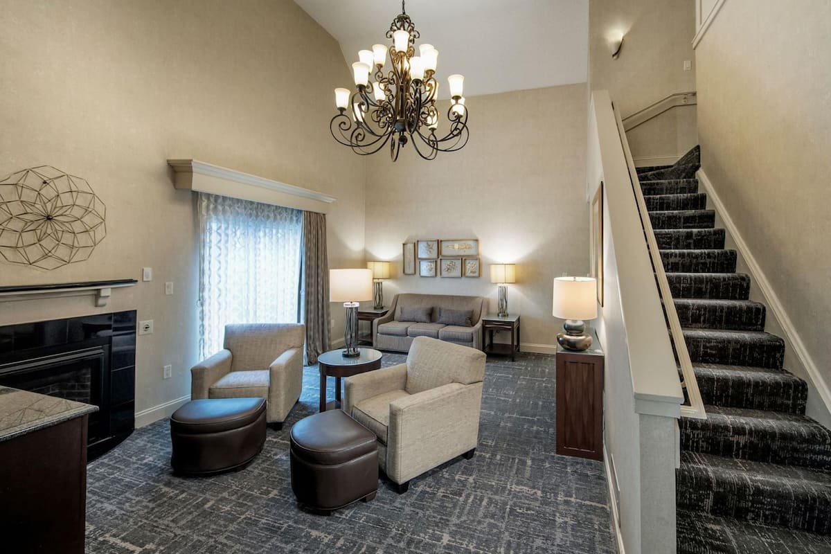 Standard Villa, 1 Twin Bed, Non Smoking, Jetted Tub (with Sofabed) | In-room safe, desk, laptop workspace, blackout drapes