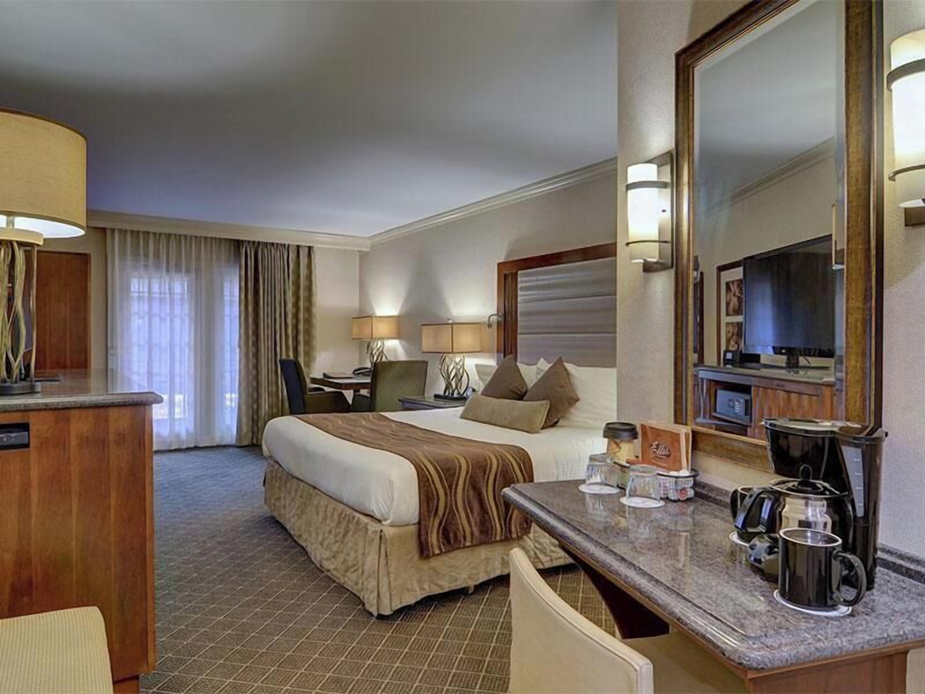 In-room safe, desk, laptop workspace, blackout drapes