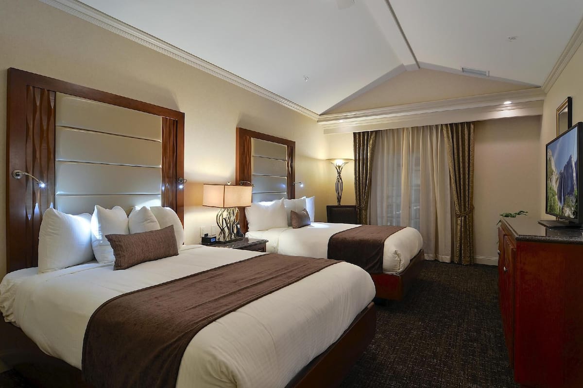 In-room safe, desk, laptop workspace, blackout drapes