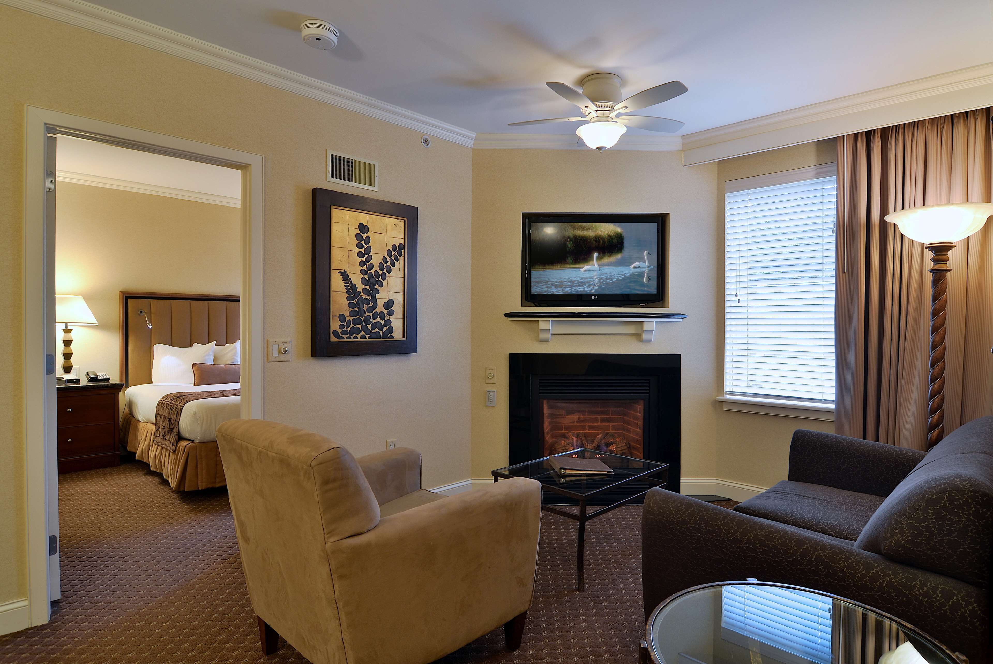 1 bedroom, in-room safe, desk, blackout curtains