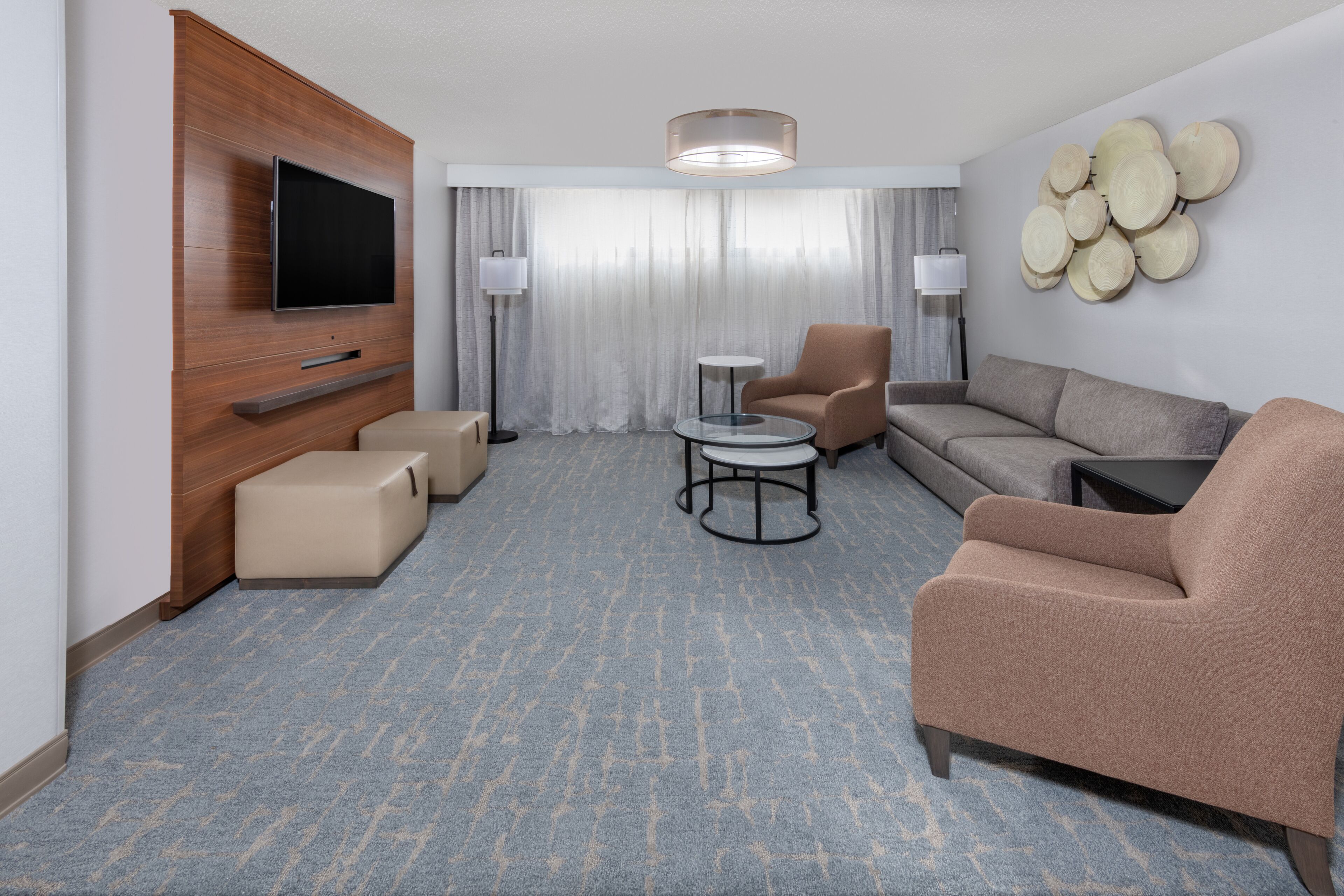 smart tv, netflix, pay films