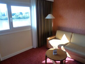 Superior Room, 1 Double Bed | Desk, blackout drapes, iron/ironing board, free cribs/infant beds