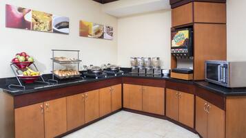 Free daily buffet breakfast