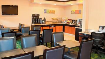 Free daily buffet breakfast