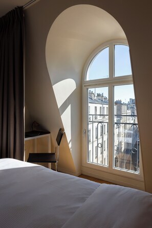 Literie de qualité supérieure, coffres-forts dans les chambres, bureau