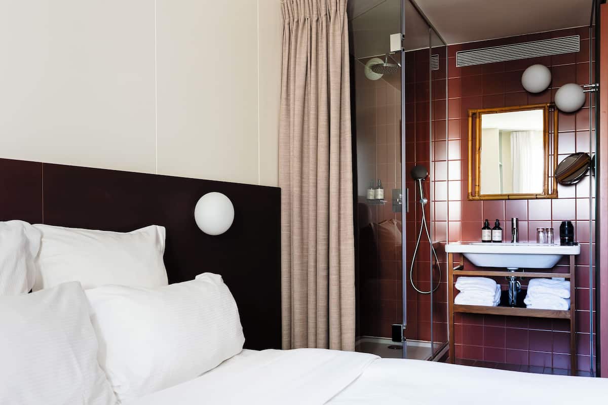 Superior Room | Premium bedding, in-room safe, desk, blackout drapes