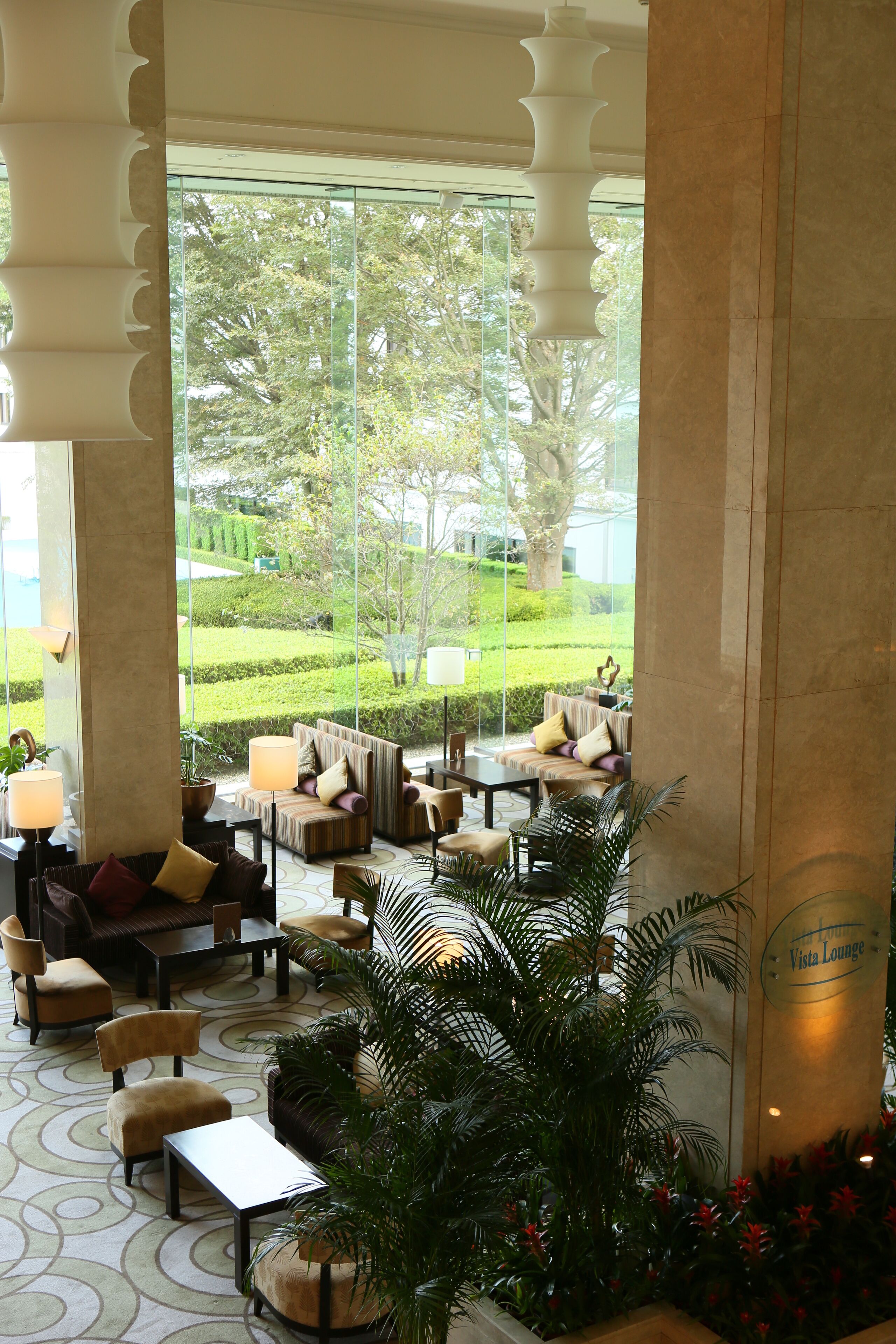 Breakfast, lunch, dinner served; American cuisine 