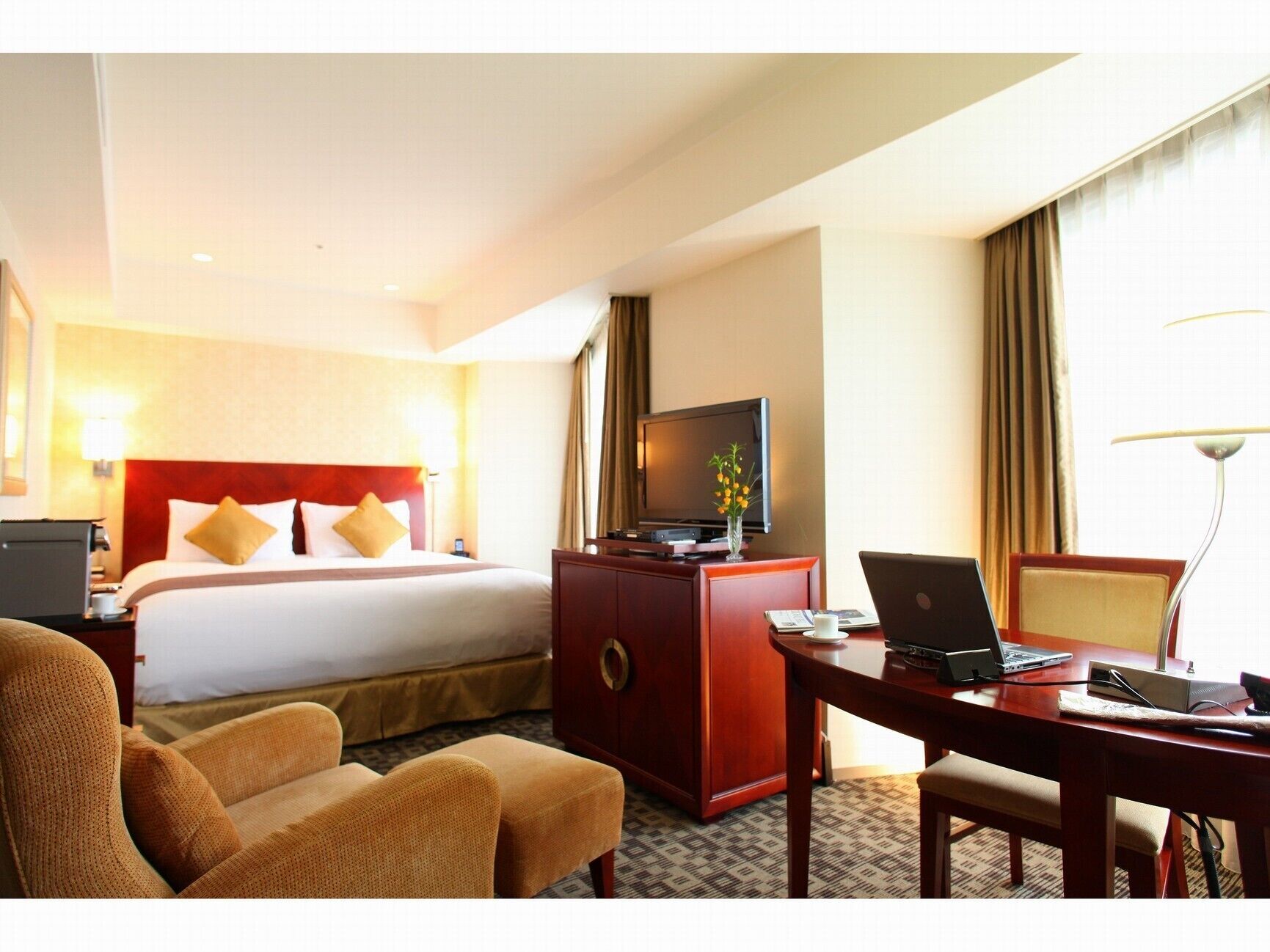 In-room safe, blackout drapes, iron/ironing board, free WiFi