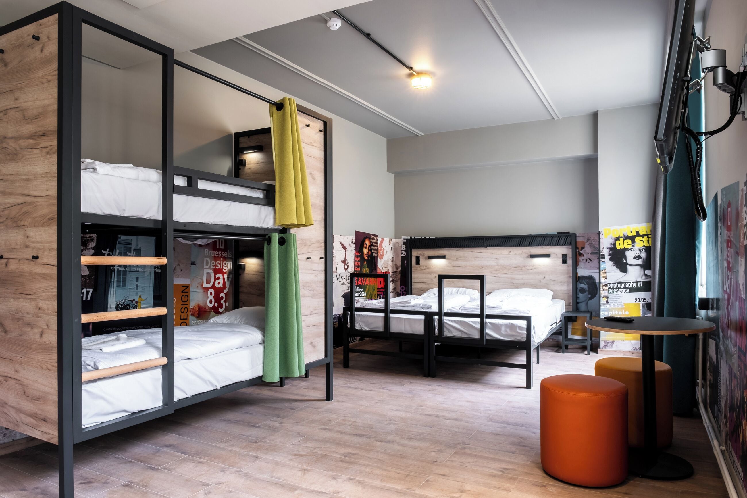 Cortinas blackout, Wi-Fi de cortesia, roupa de cama