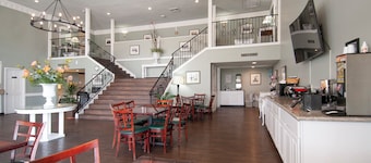 Best Price Motel and Suites