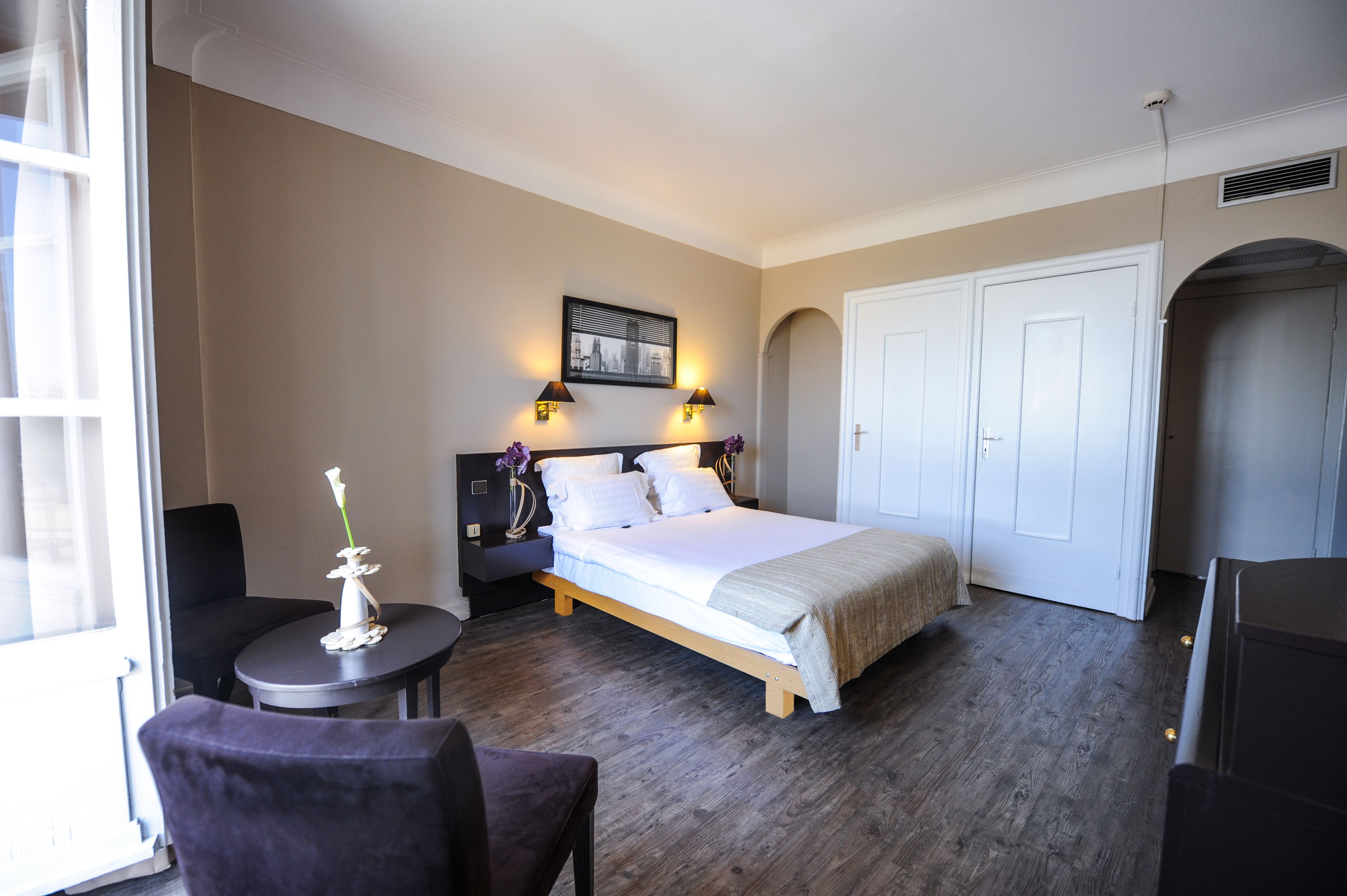 Photo - Le Grand Hotel By Stay Collection