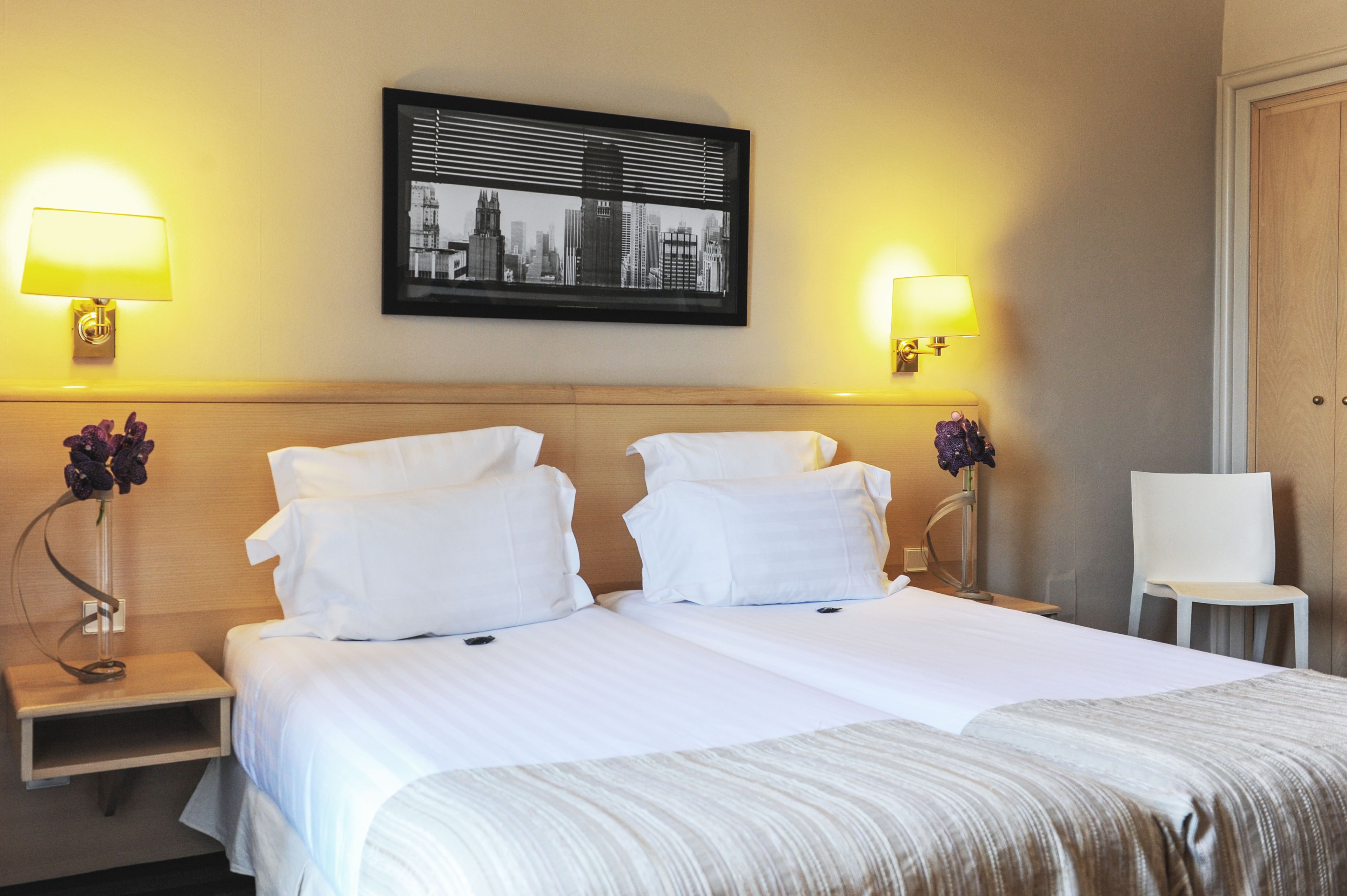 superior room | 1 bedroom, in-room safe, desk, soundproofing