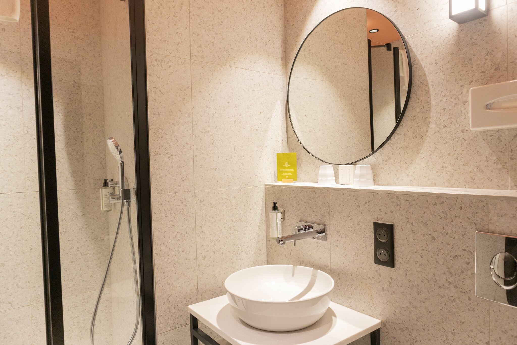 comfort room, 1 double bed | bathroom | free toiletries, hair dryer, towels