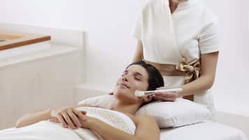 Couples treatment room(s), body treatments, body wraps, body scrubs