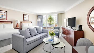 Junior Suite, Garden view, Two double bed | Premium bedding, minibar, in-room safe, desk