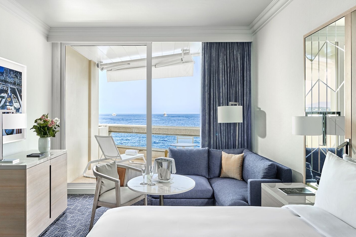 Signature sea view, One kingsize bed
