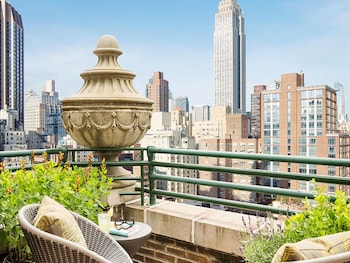 Hotel Exterior at The Shelburne Sonesta New York