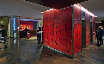 Hotel entrance and lobby at The Shelburne Sonesta New York