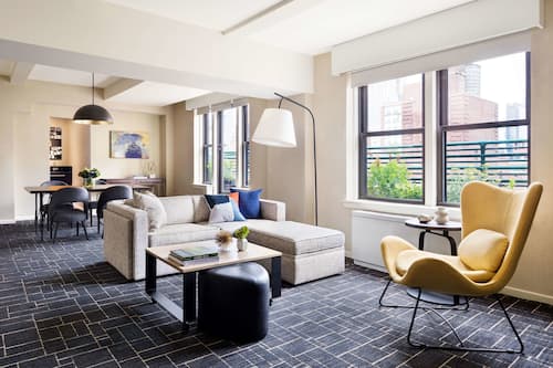 Penthouse, 1 Bedroom | Egyptian cotton sheets, premium bedding, in-room safe