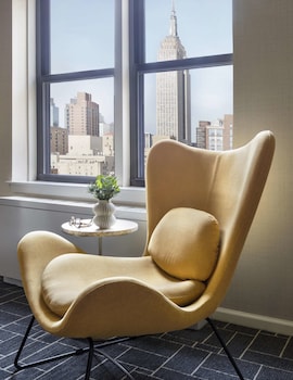 Hotel room view looking out at The Shelburne Sonesta New York