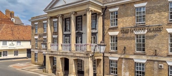 Mercure White Hart Hotel Salisbury and Apartments