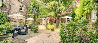 Mercure White Hart Hotel Salisbury and Apartments