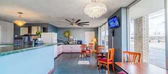 Ozark Junction mountain view by OYO