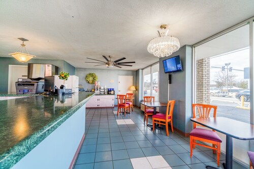 Ozark Junction mountain view by OYO