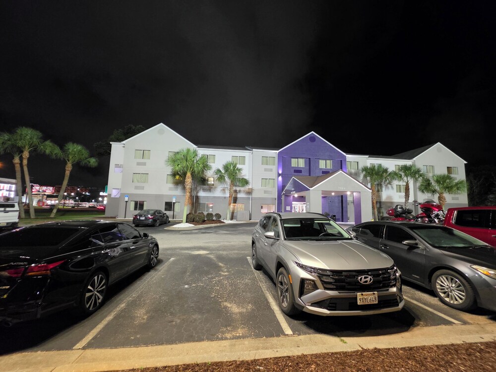 Sleep Inn & Suites Pensacola - University Area photo 7