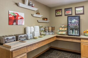 Free daily buffet breakfast