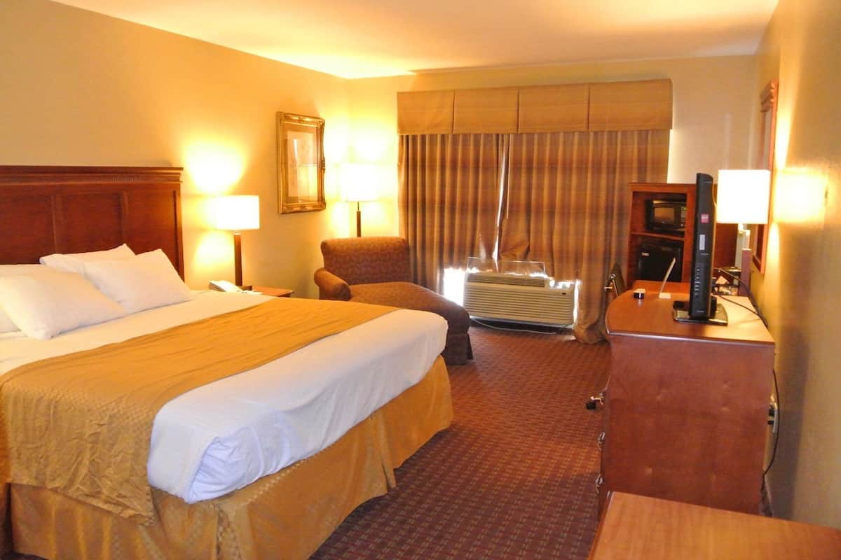 Caja de seguridad en la habitación y escritorio