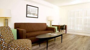 45-Zoll-Fernseher mit Kabelempfang, DVD-Player