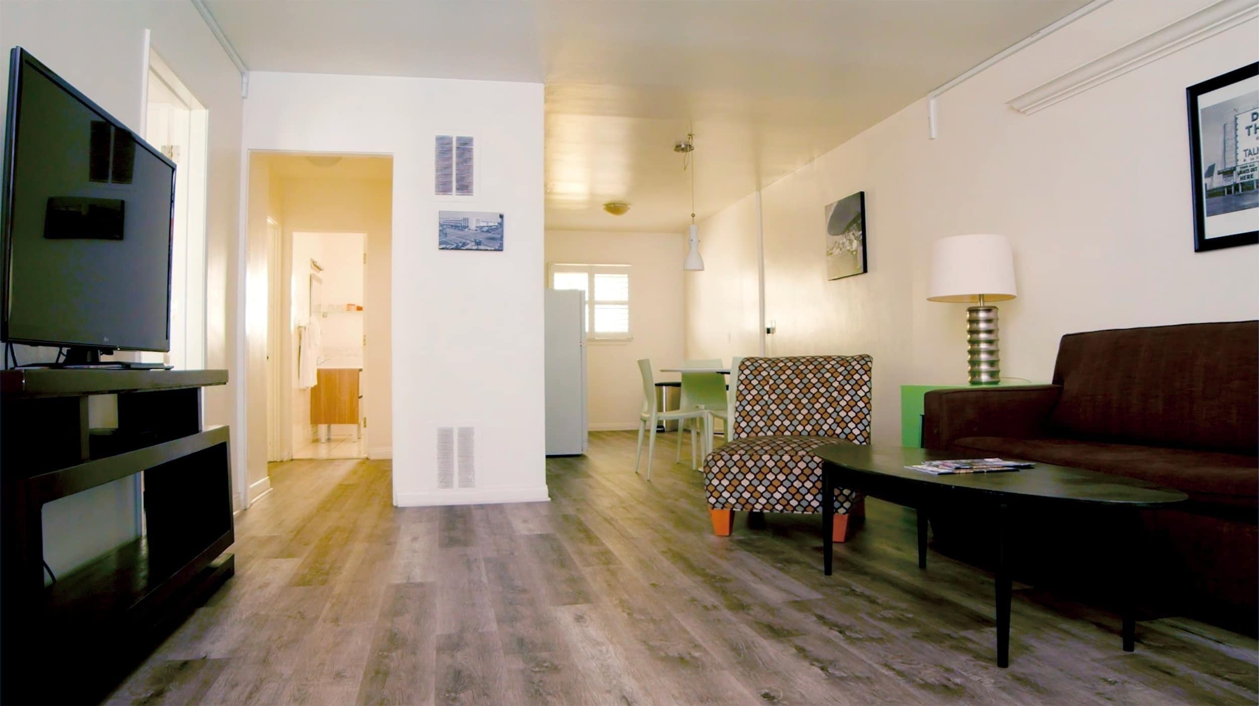 45-inch tv with cable channels, dvd player